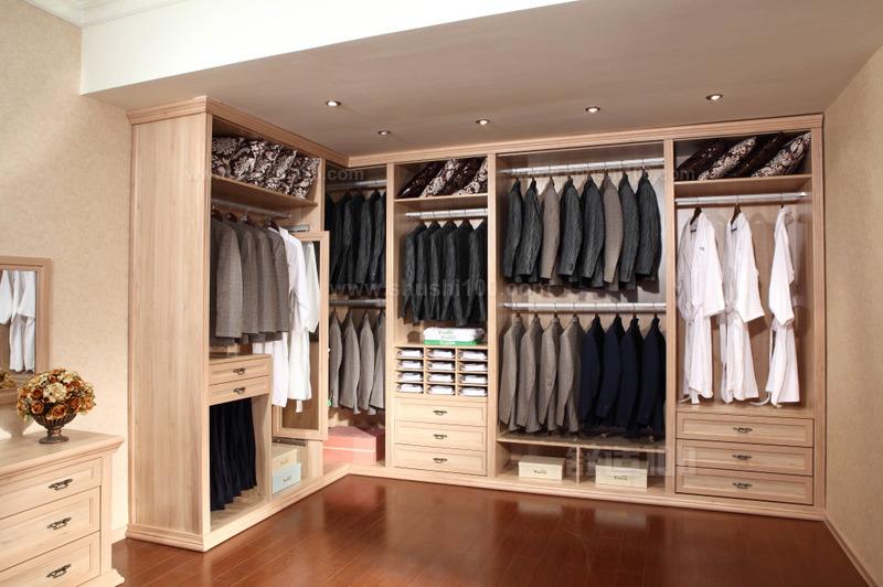 衣柜格局如何設(shè)計(jì)才能提高收納空間？